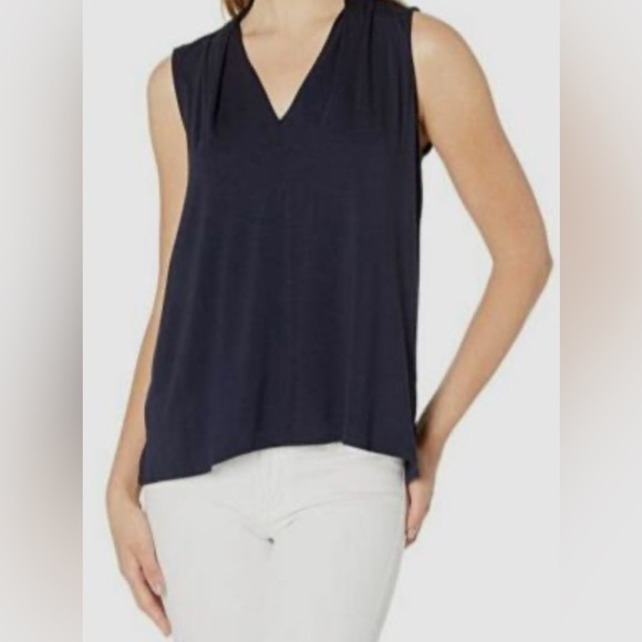 Vince Camuto Black V-Neck Sleeveless Jersey Blouse - Picture 1 of 8